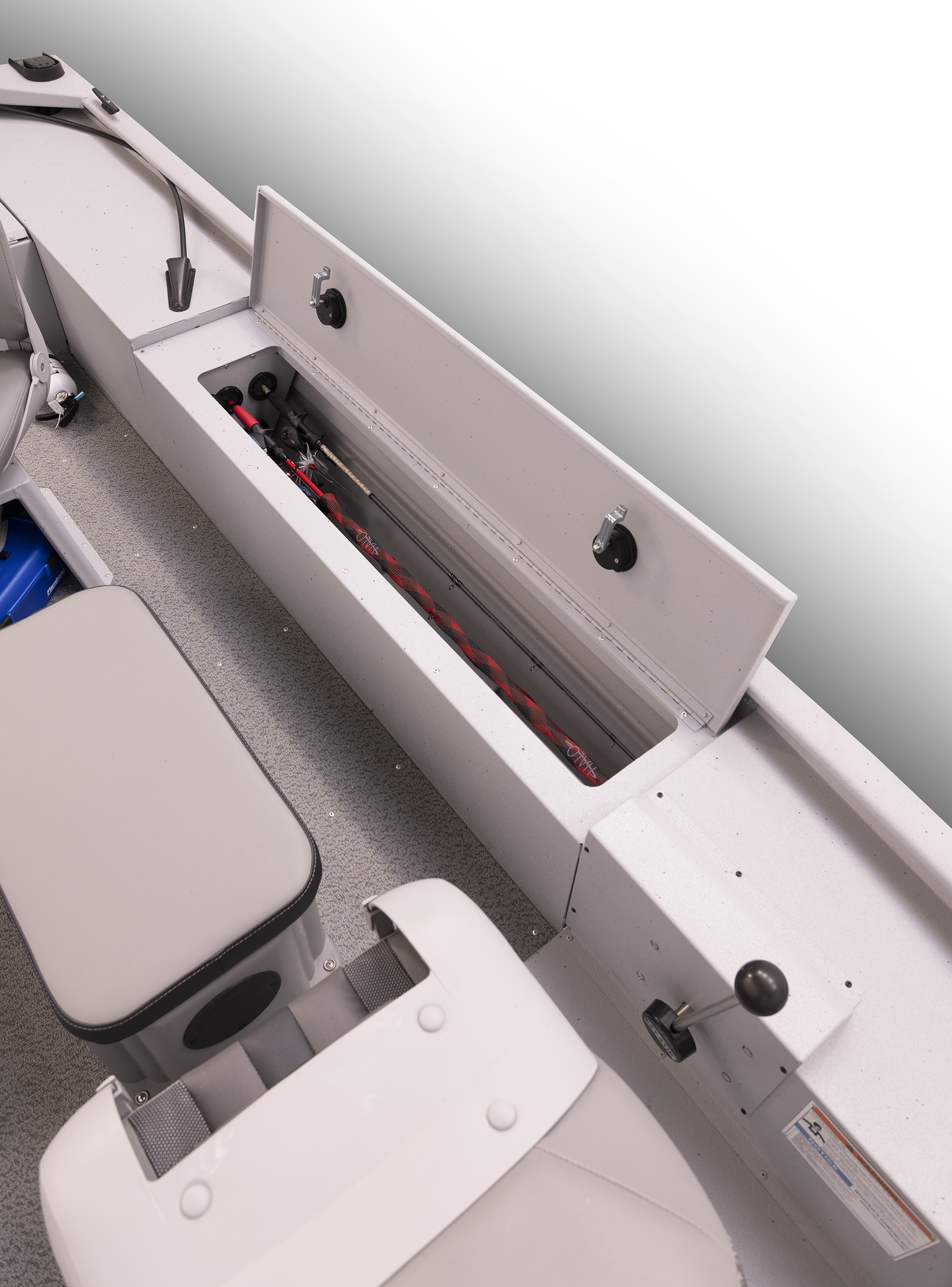 Sportsman 1610 SS Rod Storage