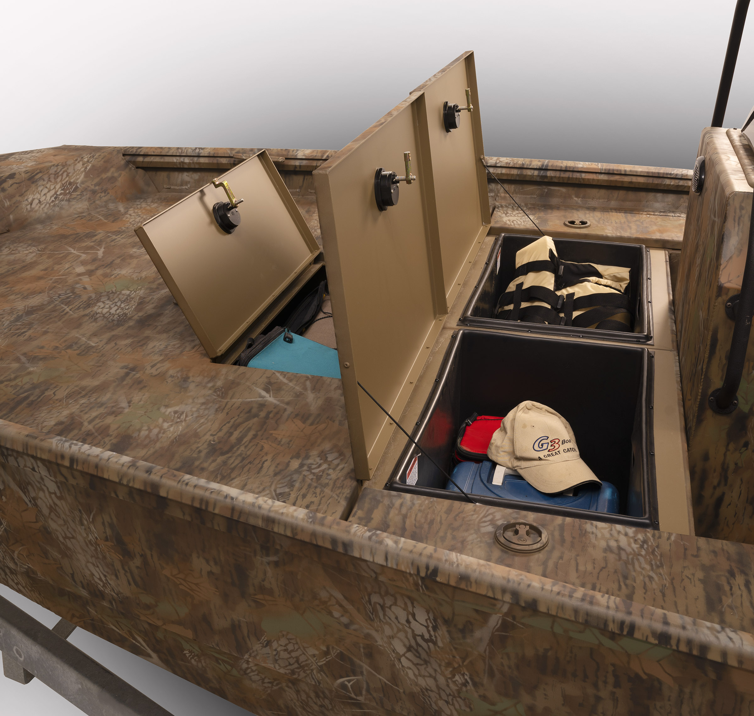 20 CCJ Lockable Bow Storage